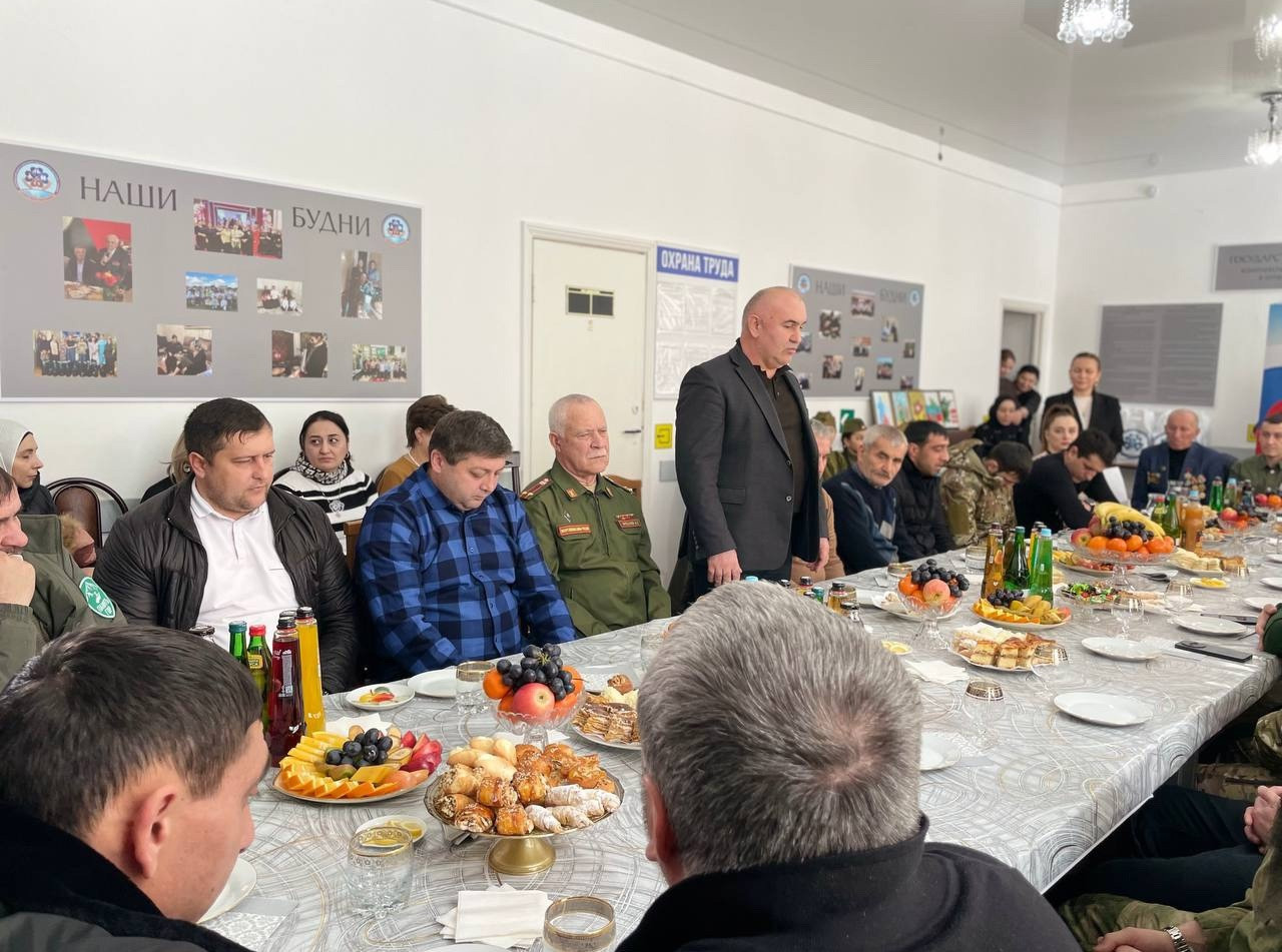 День  защитника Отечества.