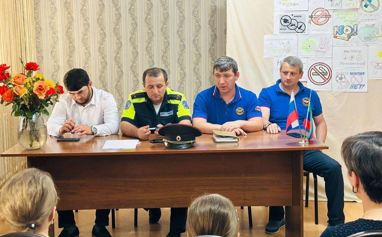 Круглый стол "Безопасность детей в летний период"