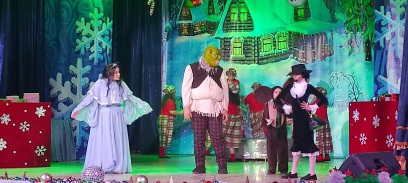 Посещение новогоднего спектакля